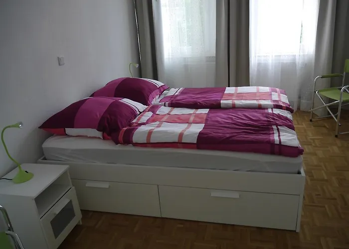 Schoene Ferien Und Messewohnung Naehe Duesseldorf Und Koeln